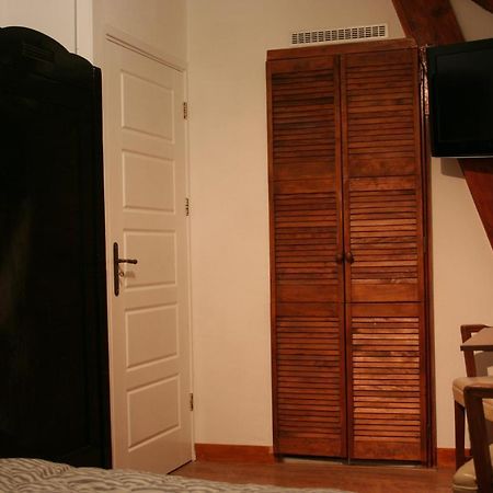 Koperen Keteltje Bed & Breakfast Nieuwstadt Bagian luar foto