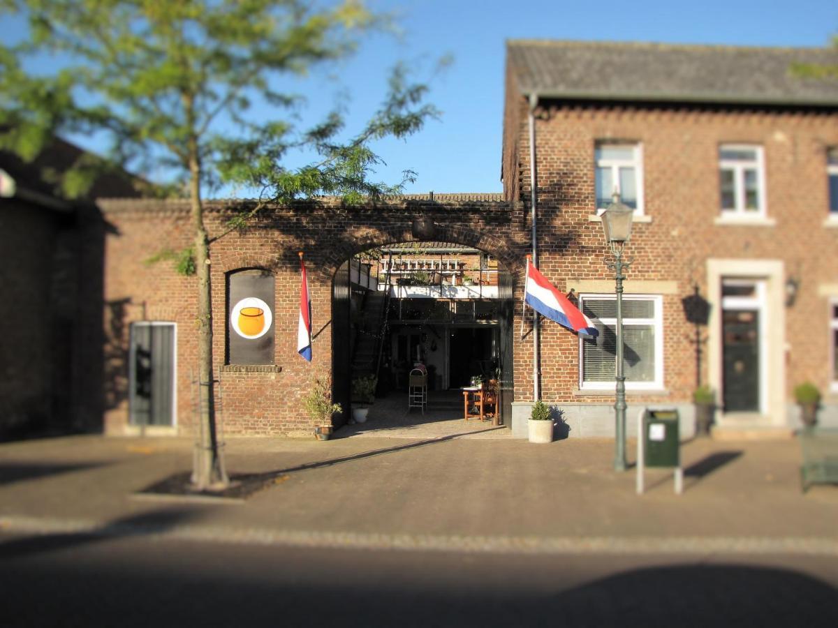 Koperen Keteltje Bed & Breakfast Nieuwstadt Bagian luar foto
