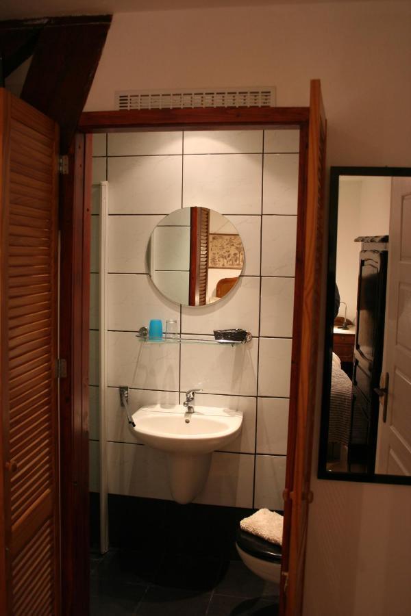 Koperen Keteltje Bed & Breakfast Nieuwstadt Bagian luar foto