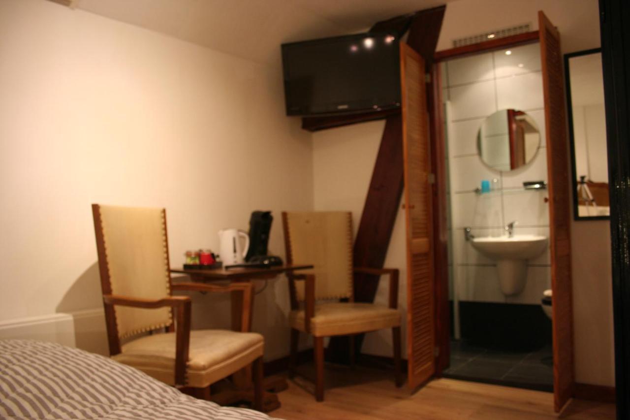 Koperen Keteltje Bed & Breakfast Nieuwstadt Bagian luar foto