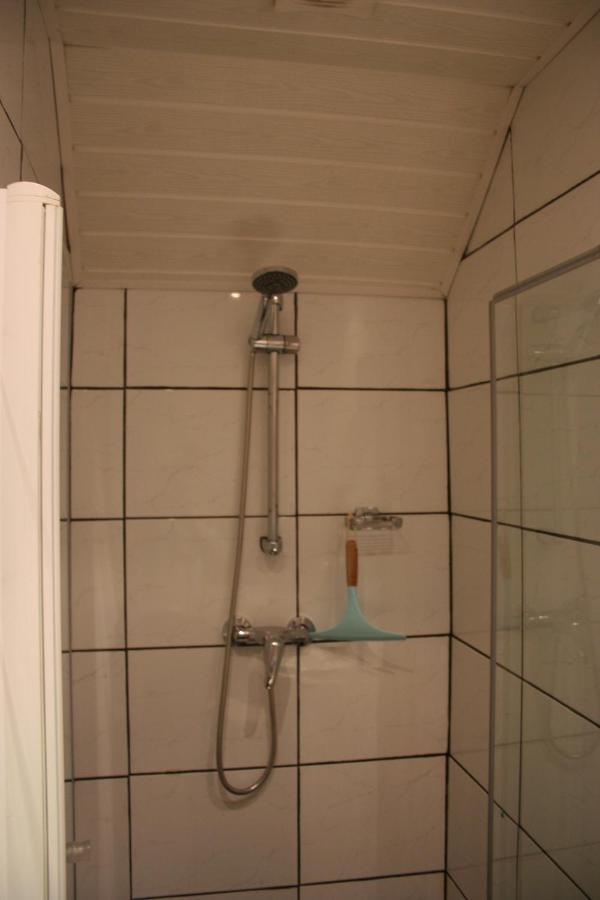 Koperen Keteltje Bed & Breakfast Nieuwstadt Bagian luar foto