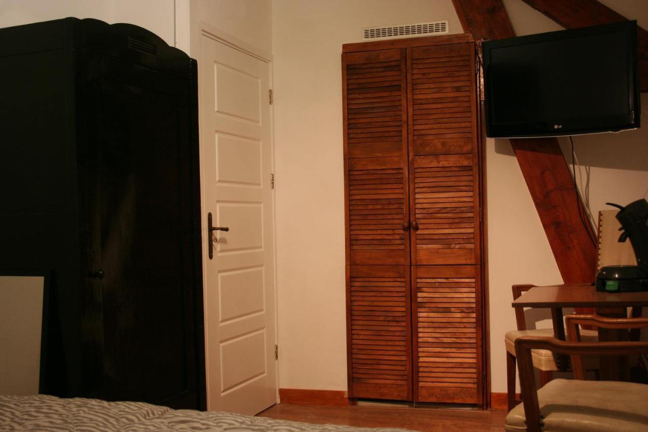 Koperen Keteltje Bed & Breakfast Nieuwstadt Bagian luar foto