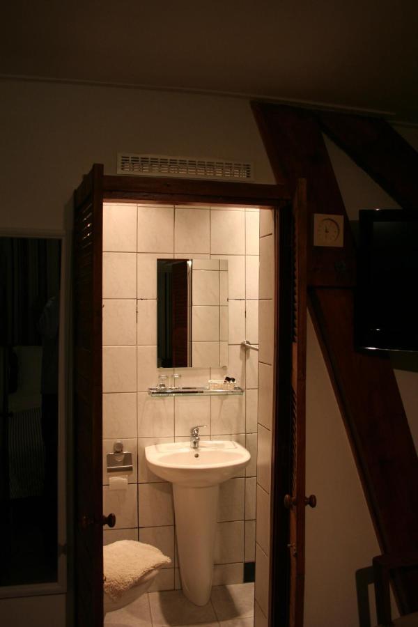 Koperen Keteltje Bed & Breakfast Nieuwstadt Bagian luar foto